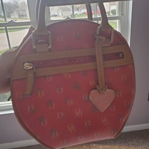 Dooney & Bourke